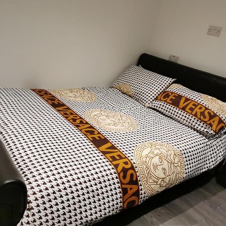 Studio Self Contained Double Bedroom 伦敦 外观 照片